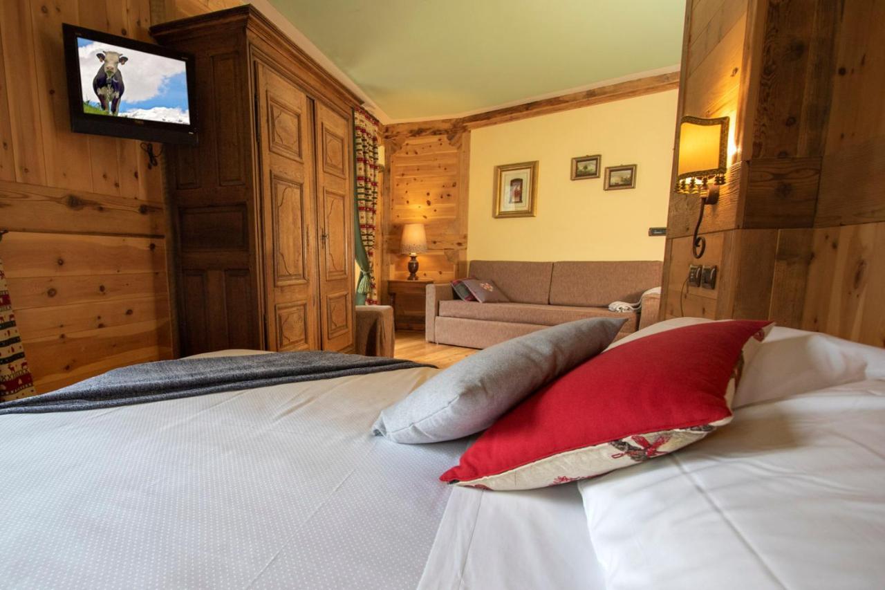 Laghetto Alpine Hotel & Restaurant Брюссон Экстерьер фото
