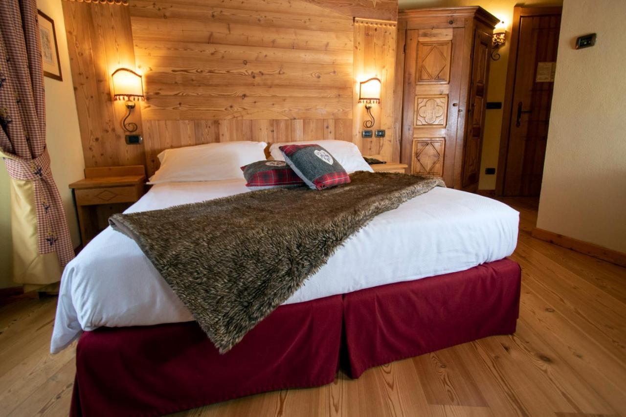 Laghetto Alpine Hotel & Restaurant Брюссон Экстерьер фото