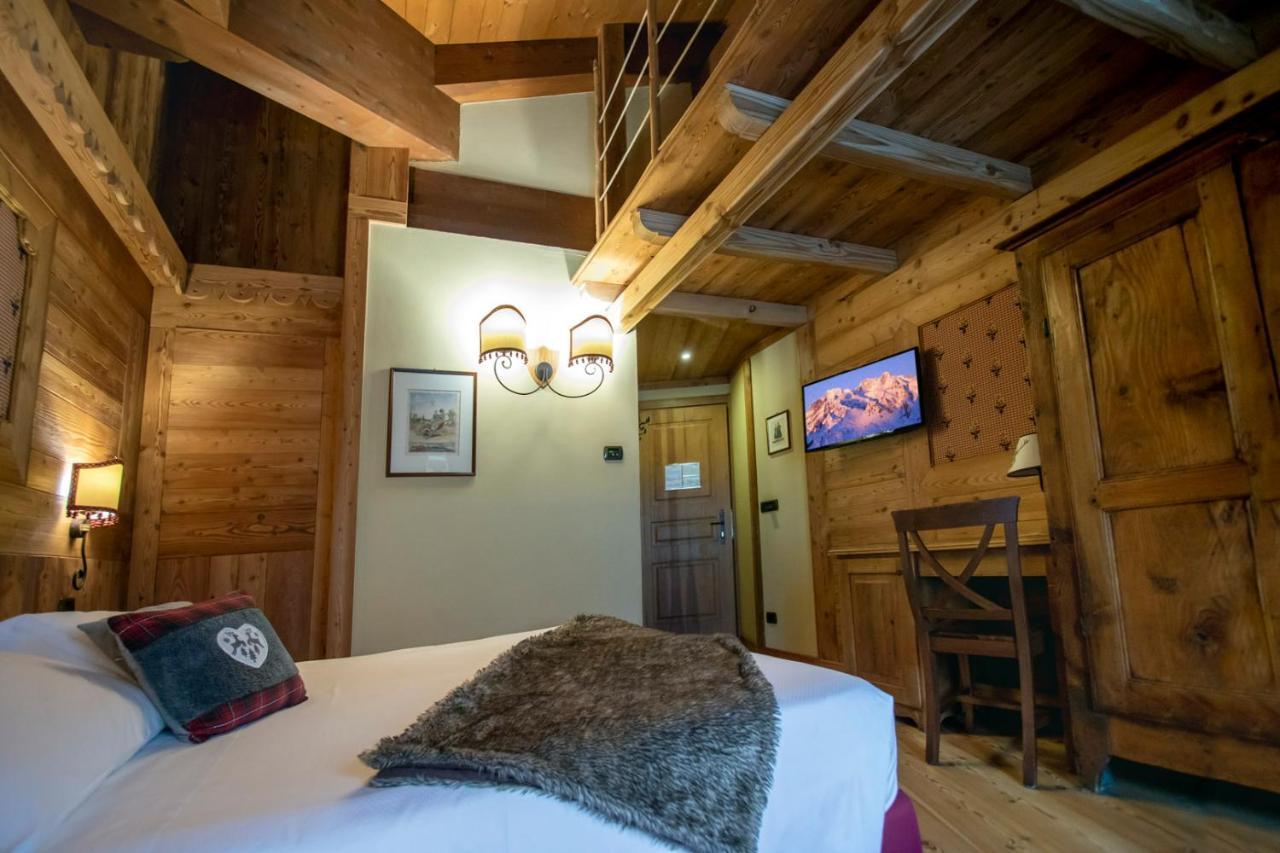 Laghetto Alpine Hotel & Restaurant Брюссон Экстерьер фото